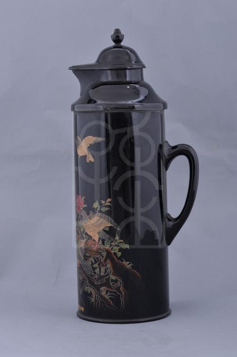 花鸟纹漆壳热水瓶