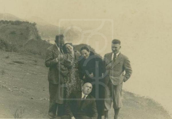 1936年宋庆龄与路易·艾黎、格兰尼奇夫妇等在杭州的留影