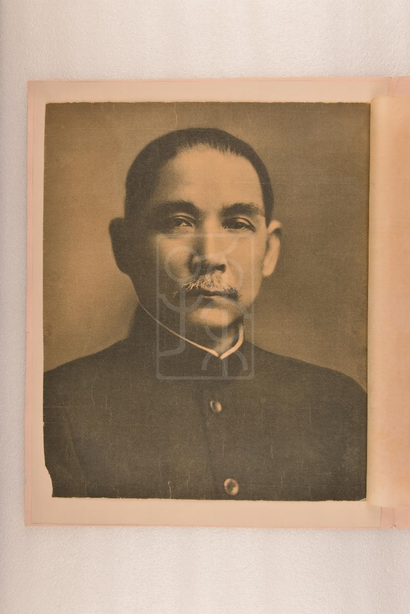 1922年孙中山摄于上海的照片