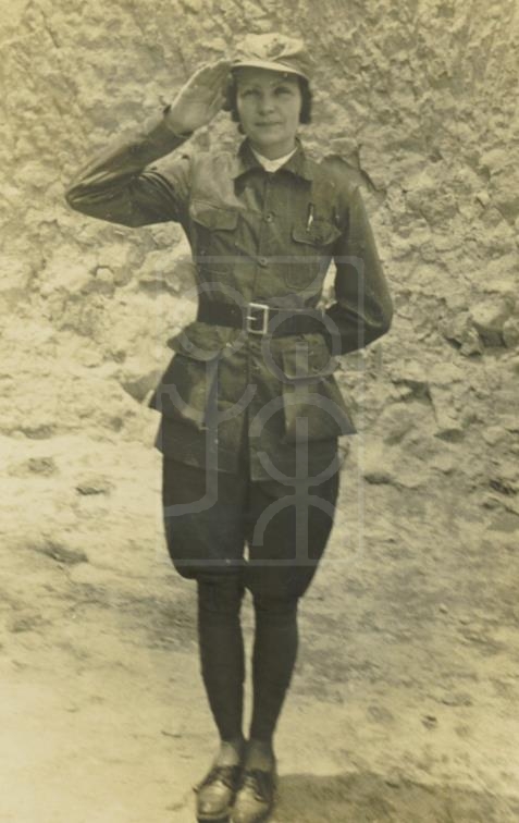 1937年海伦·福斯特·斯诺在延安留影 